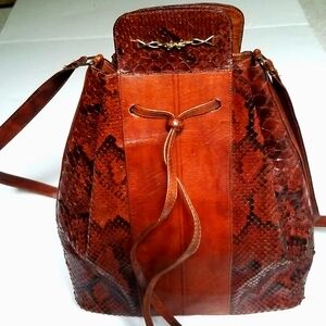 Snakeskin Leather  Bucket/Handbag, Shoulderbag/Crossbo…Vintage.